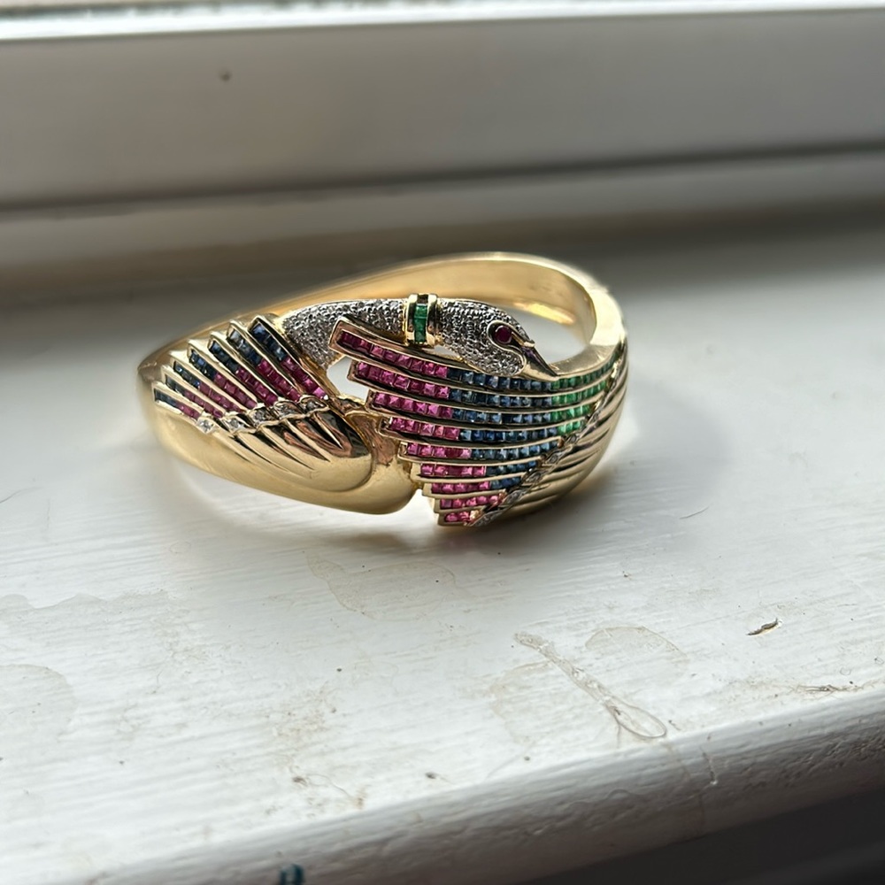 14kt gold swain with diamond and emeralds